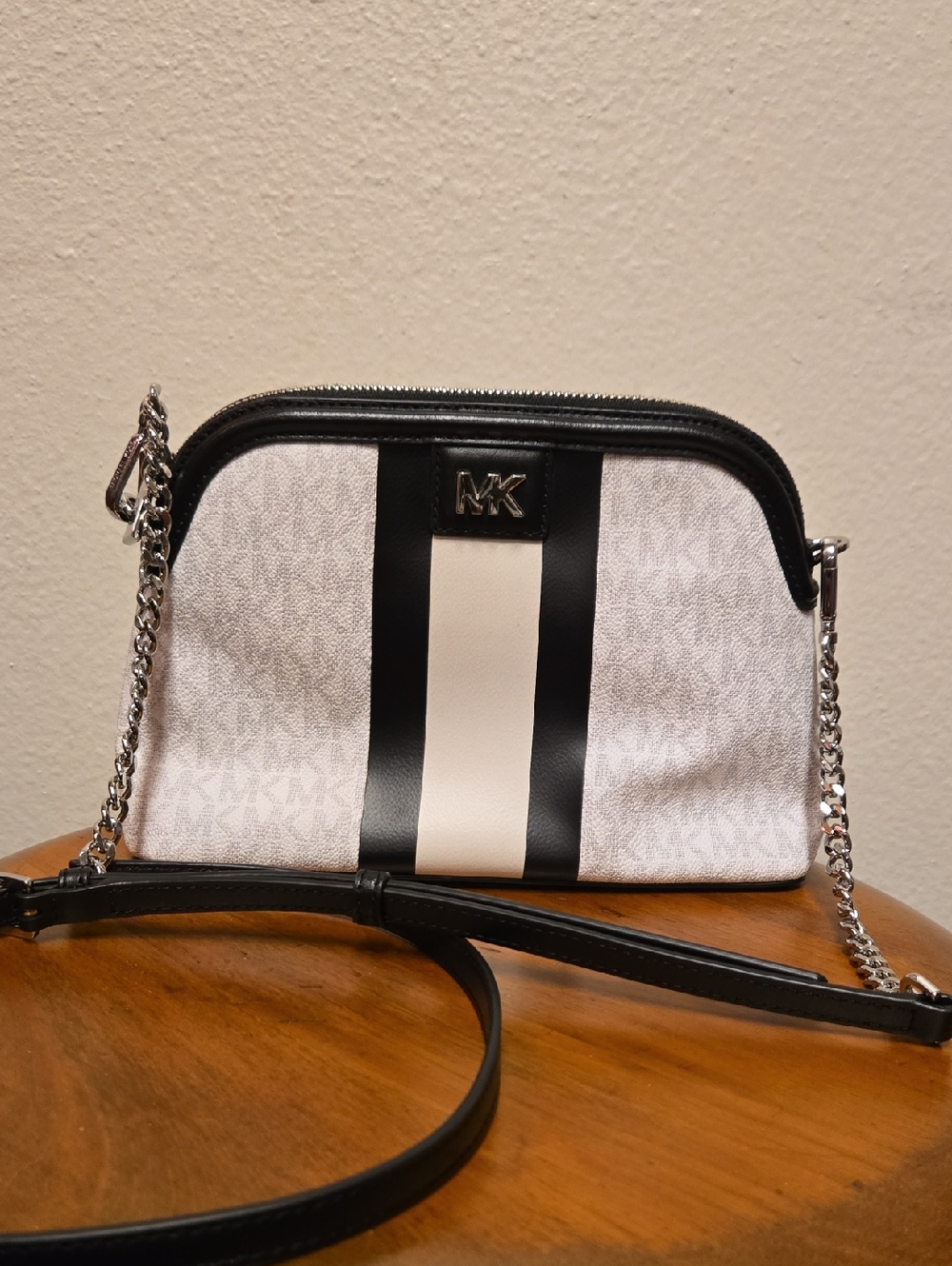 Michael Kors Crossbody Bag White Black Stripe MK Logo Small Camera Bag